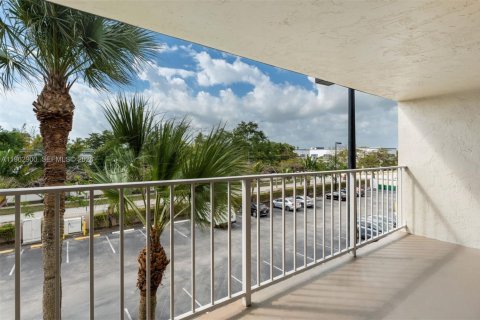 Appartement à louer à Miami, Floride: 1 chambre, 66.43 m2 № 2028324 - photo 14
