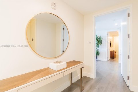 Condo in Bal Harbour, Florida, 3 bedrooms  № 1864950 - photo 29