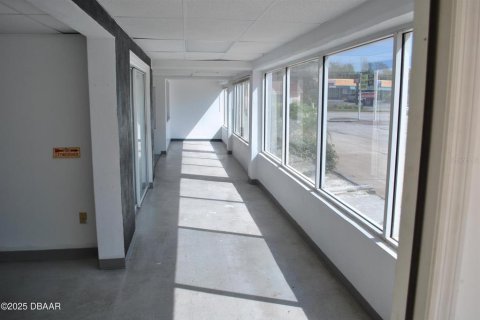 Купить коммерческую недвижимость в Дейтона-Бич, Флорида 1143.26м2, № 2148706 - фото 24