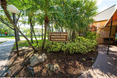 Condo in Pompano Beach, Florida, 2 bedrooms № 2268122 - photo 27