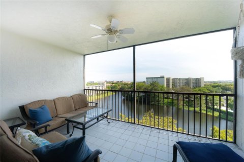 Condo in Pompano Beach, Florida, 2 bedrooms № 2268122 - photo 7