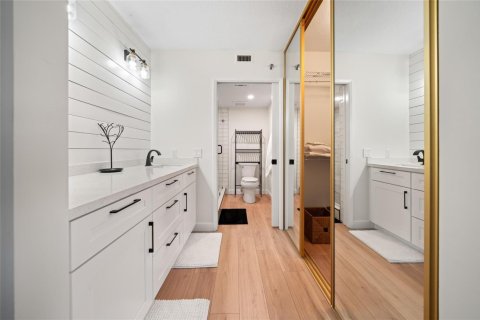 Condo in Pompano Beach, Florida, 2 bedrooms № 2268122 - photo 10