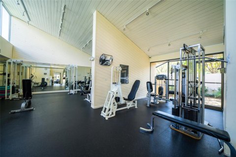 Condo in Pompano Beach, Florida, 2 bedrooms № 2268122 - photo 29
