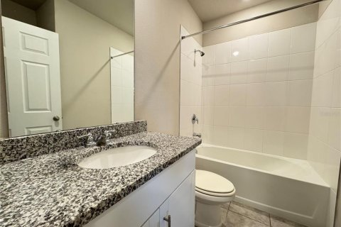 Casa en alquiler en Winter Haven, Florida, 4 dormitorios, 156.08 m2 № 1877064 - foto 18