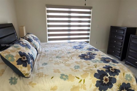 Снять в аренду виллу или дом в Майами, Флорида 3 спальни, 126.16м2, № 2003666 - фото 14