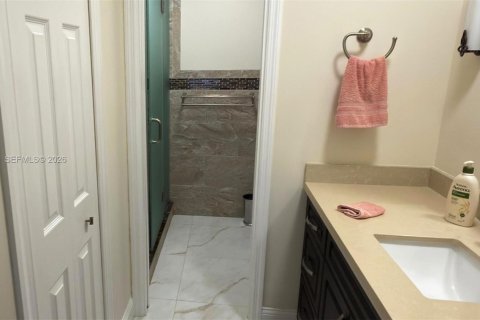 Снять в аренду виллу или дом в Майами, Флорида 3 спальни, 126.16м2, № 2003666 - фото 17