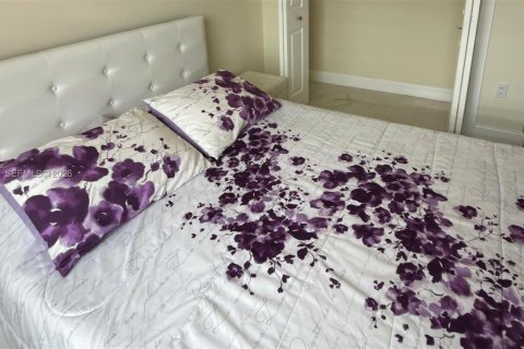 Снять в аренду виллу или дом в Майами, Флорида 3 спальни, 126.16м2, № 2003666 - фото 21