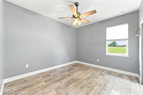 House in Osteen, Florida 4 bedrooms, 199.18 sq.m. № 2198038 - photo 17