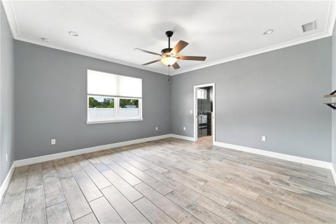 House in Osteen, Florida 4 bedrooms, 199.18 sq.m. № 2198038 - photo 10