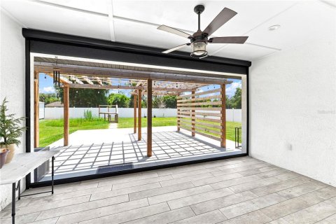 House in Osteen, Florida 4 bedrooms, 199.18 sq.m. № 2198038 - photo 20