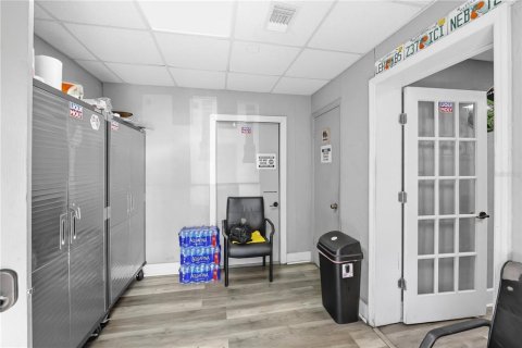 Immobilier commercial à vendre à Tampa, Floride: 128.76 m2 № 2371771 - photo 11