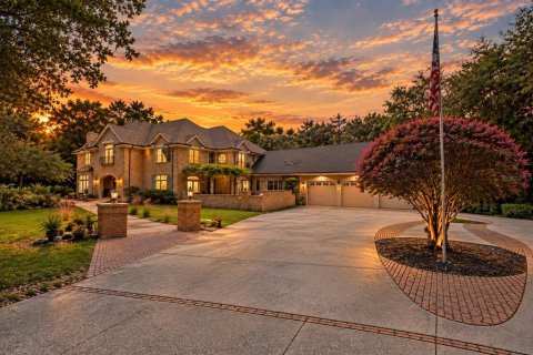 Casa en venta en Spring Hill, Florida, 5 dormitorios, 549.15 m2 № 2388177 - foto 3