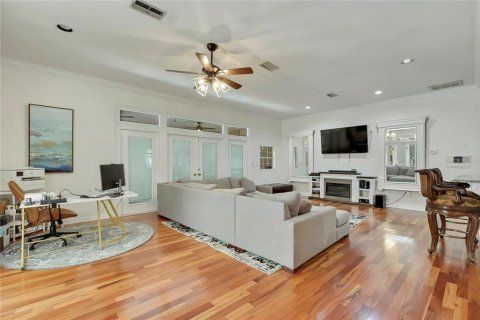 Casa en venta en Spring Hill, Florida, 5 dormitorios, 549.15 m2 № 2388177 - foto 13