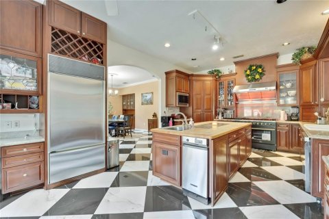 Casa en venta en Spring Hill, Florida, 5 dormitorios, 549.15 m2 № 2388177 - foto 18