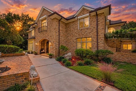 Casa en venta en Spring Hill, Florida, 5 dormitorios, 549.15 m2 № 2388177 - foto 5