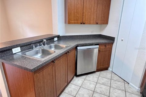 Copropriété à louer à Palm Harbor, Floride: 1 chambre, 65.03 m2 № 2201789 - photo 5