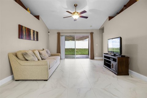 Villa ou maison à vendre à Davenport, Floride: 3 chambres, 122.63 m2 № 1856270 - photo 8
