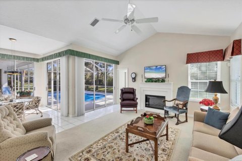 House in Sarasota, Florida 3 bedrooms, 216.37 sq.m. № 2204950 - photo 5