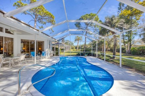House in Sarasota, Florida 3 bedrooms, 216.37 sq.m. № 2204950 - photo 28