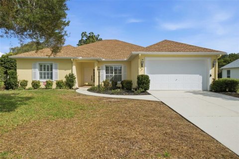 House in Beverly Hills, Florida 3 bedrooms, 242.85 sq.m. № 2097233