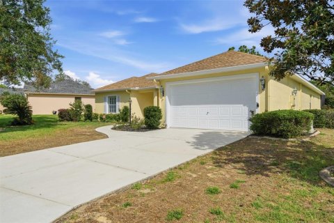 House in Beverly Hills, Florida 3 bedrooms, 242.85 sq.m. № 2097233 - photo 2