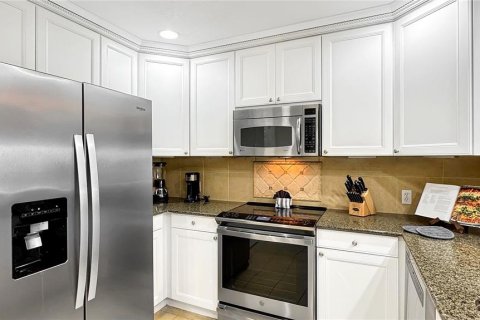 Condo in Four Corners, Florida, 3 bedrooms  № 1723118 - photo 11