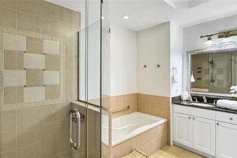 Condo in Four Corners, Florida, 3 bedrooms  № 1723118 - photo 22