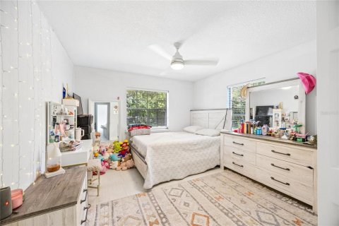 Casa en venta en Orlando, Florida, 4 dormitorios, 218.41 m2 № 2237930 - foto 18