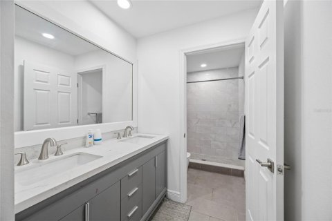 Casa en venta en Orlando, Florida, 4 dormitorios, 218.41 m2 № 2237930 - foto 17