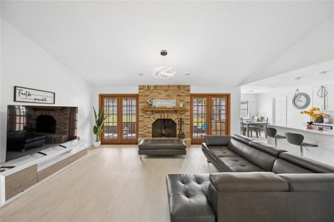 Casa en venta en Orlando, Florida, 4 dormitorios, 218.41 m2 № 2237930 - foto 5