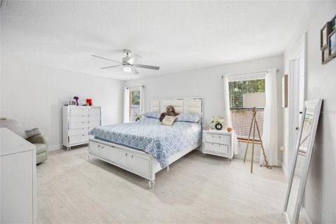 Casa en venta en Orlando, Florida, 4 dormitorios, 218.41 m2 № 2237930 - foto 12