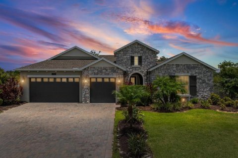 House in Oviedo, Florida 4 bedrooms, 272.58 sq.m. № 1826650 - photo 1
