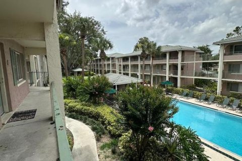 Condo in Altamonte Springs, Florida, 1 bedroom  № 1792346 - photo 8