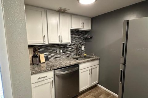 Condo in Altamonte Springs, Florida, 1 bedroom  № 1792346 - photo 4