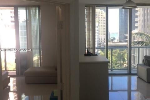 Condo in Miami, Florida, 2 bedrooms  № 2043001 - photo 10