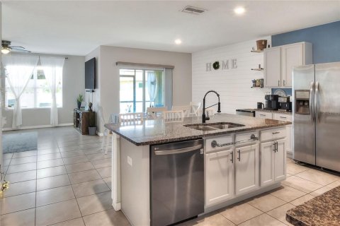 House in Lakeland, Florida 4 bedrooms, 173.45 sq.m. № 1871210 - photo 9