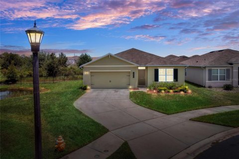 House in Lakeland, Florida 4 bedrooms, 173.45 sq.m. № 1871210 - photo 1