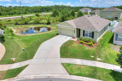 House in Lakeland, Florida 4 bedrooms, 173.45 sq.m. № 1871210 - photo 3