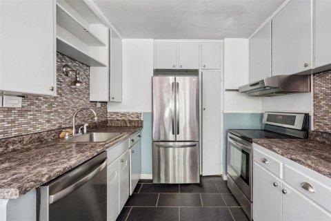 Villa ou maison à vendre à Lakeland, Floride: 2 chambres, 90.58 m2 № 2150640 - photo 30