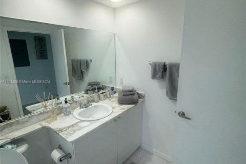 Copropriété à louer à Aventura, Floride: 3 chambres, 131.18 m2 № 1985307 - photo 25
