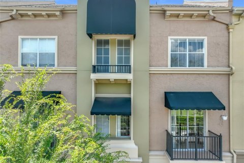 Townhouse in Orlando, Florida 3 bedrooms, 176.89 sq.m. № 2208725 - photo 4