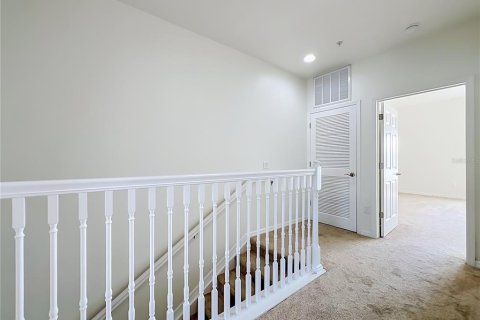 Townhouse in Orlando, Florida 3 bedrooms, 176.89 sq.m. № 2208725 - photo 27