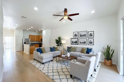 Townhouse in Orlando, Florida 3 bedrooms, 176.89 sq.m. № 2208725 - photo 22