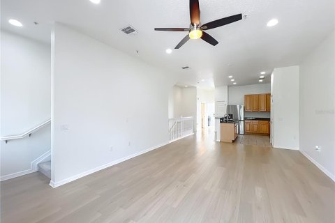 Townhouse in Orlando, Florida 3 bedrooms, 176.89 sq.m. № 2208725 - photo 21