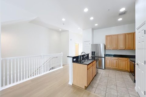 Townhouse in Orlando, Florida 3 bedrooms, 176.89 sq.m. № 2208725 - photo 17