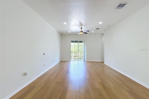 Townhouse in Orlando, Florida 3 bedrooms, 176.89 sq.m. № 2208725 - photo 19