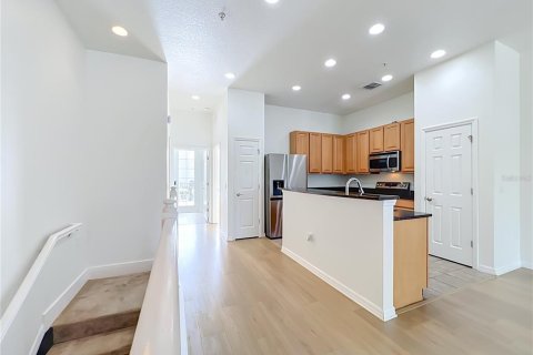 Townhouse in Orlando, Florida 3 bedrooms, 176.89 sq.m. № 2208725 - photo 18