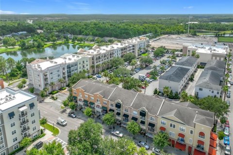 Townhouse in Orlando, Florida 3 bedrooms, 176.89 sq.m. № 2208725 - photo 2