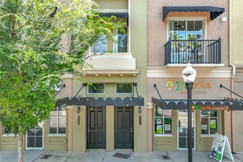 Townhouse in Orlando, Florida 3 bedrooms, 176.89 sq.m. № 2208725