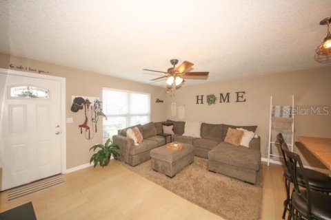 Casa en venta en New Port Richey, Florida, 2 dormitorios, 90.02 m2 № 1915879 - foto 16